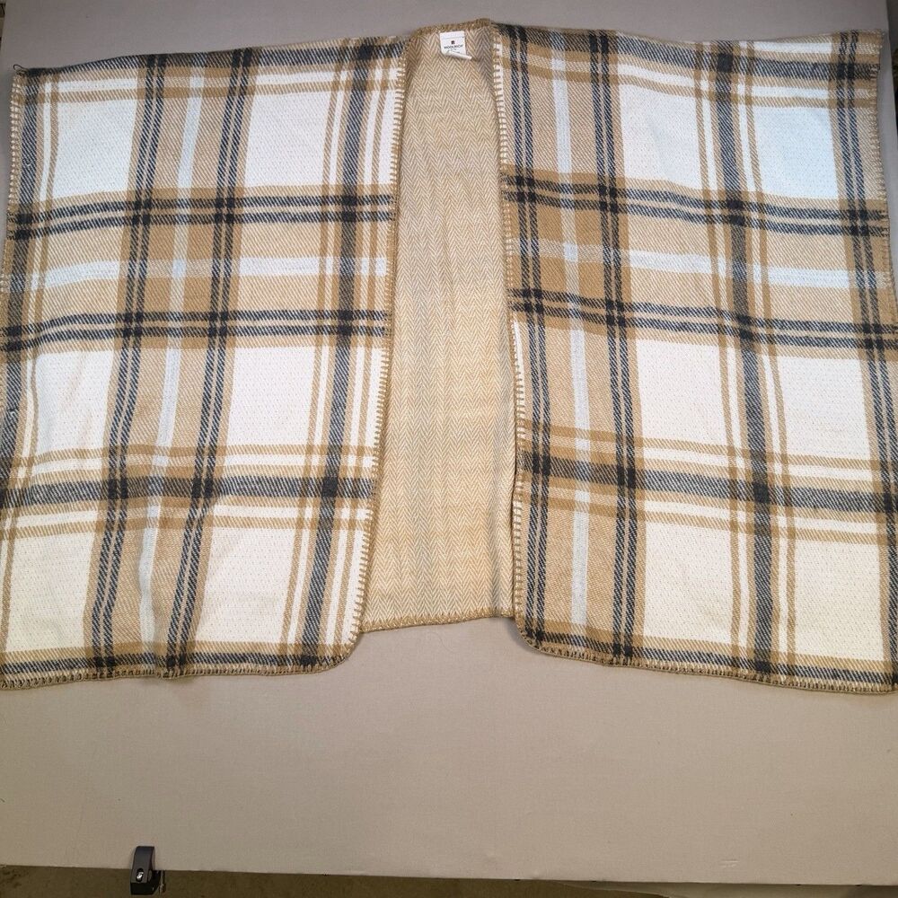 Woolrich Neutral Tan Plaid Shawl Poncho (One Size/OS) Reversible